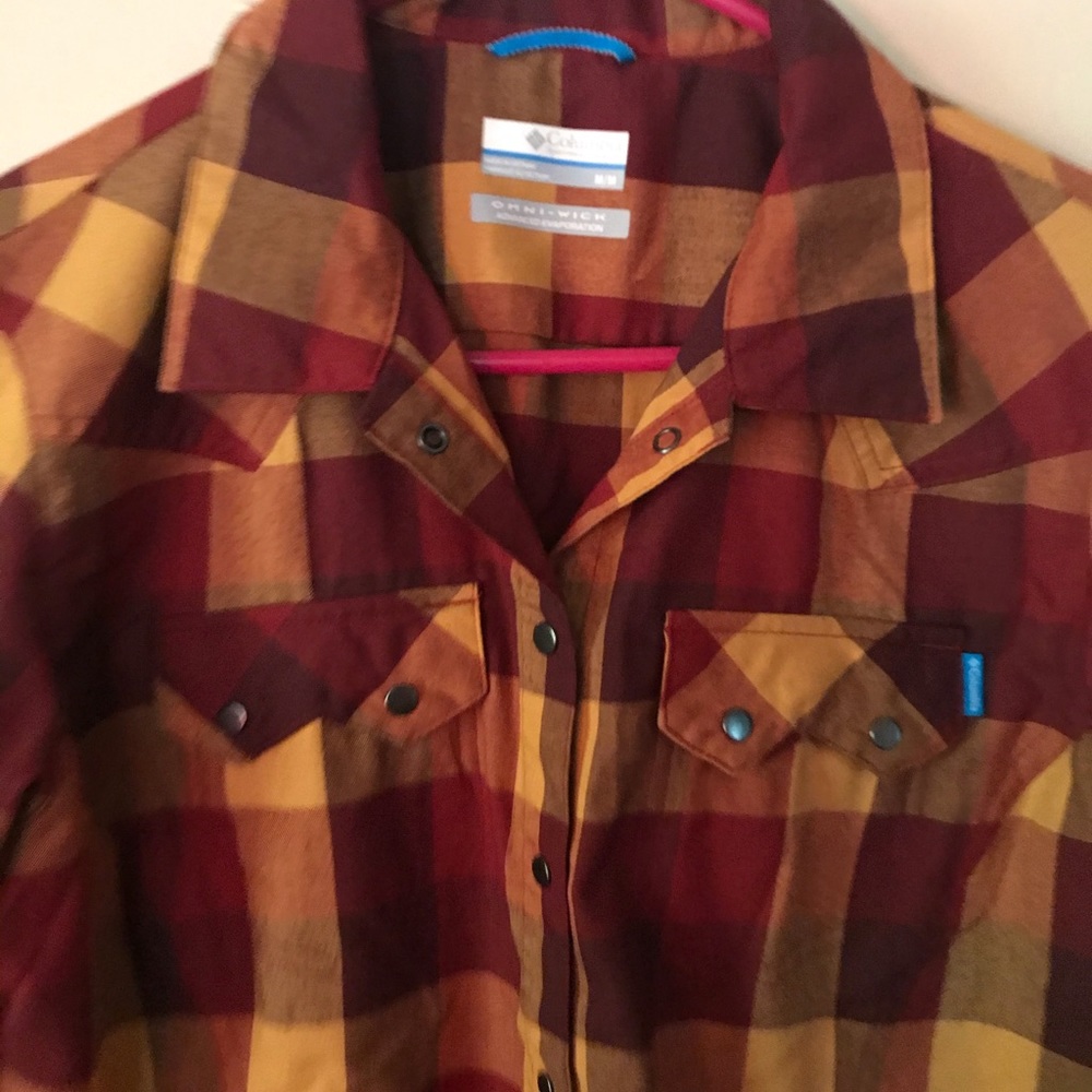 **SOLD**Button down top - Picture 2 of 3